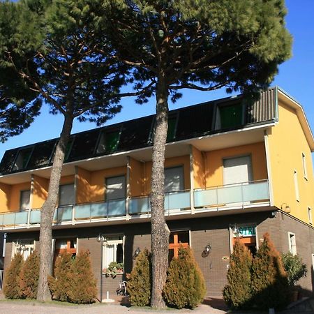 Albergo Nardini Lentate sul Seveso Bagian luar foto
