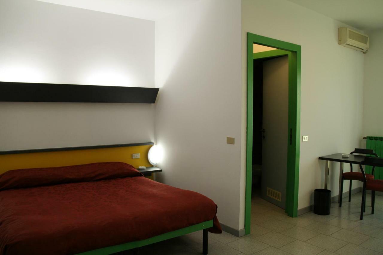 Albergo Nardini Lentate sul Seveso Bagian luar foto